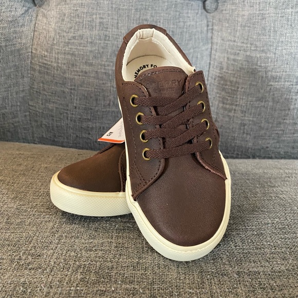 NWT: Sperry Brown Shoes - Picture 3 of 5